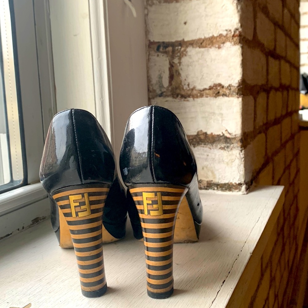🤩🤩 Fendi Classic Pumps 🤩🤩